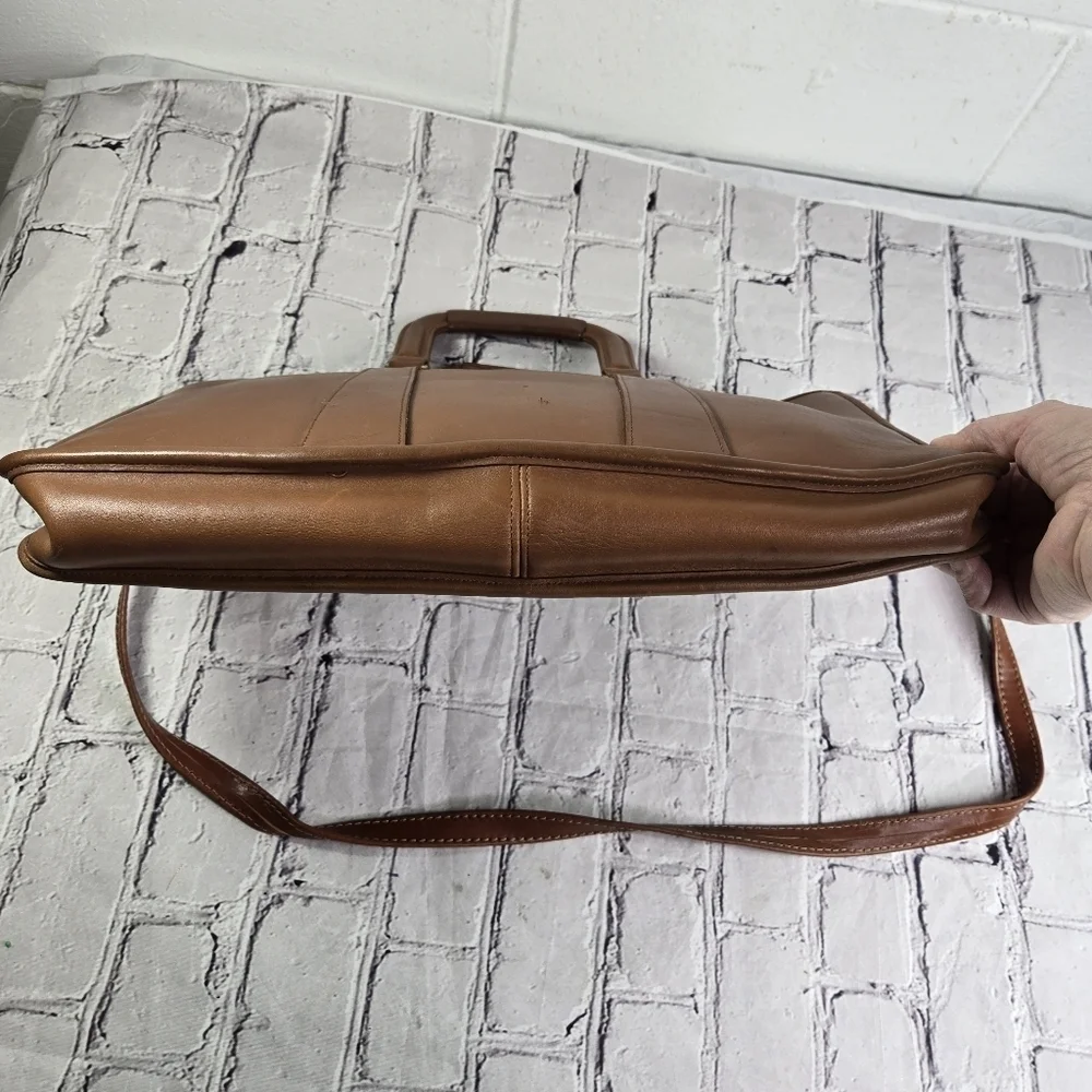 Vtg Coach 5282 embassy british tan brown leather briefcase portfolio business